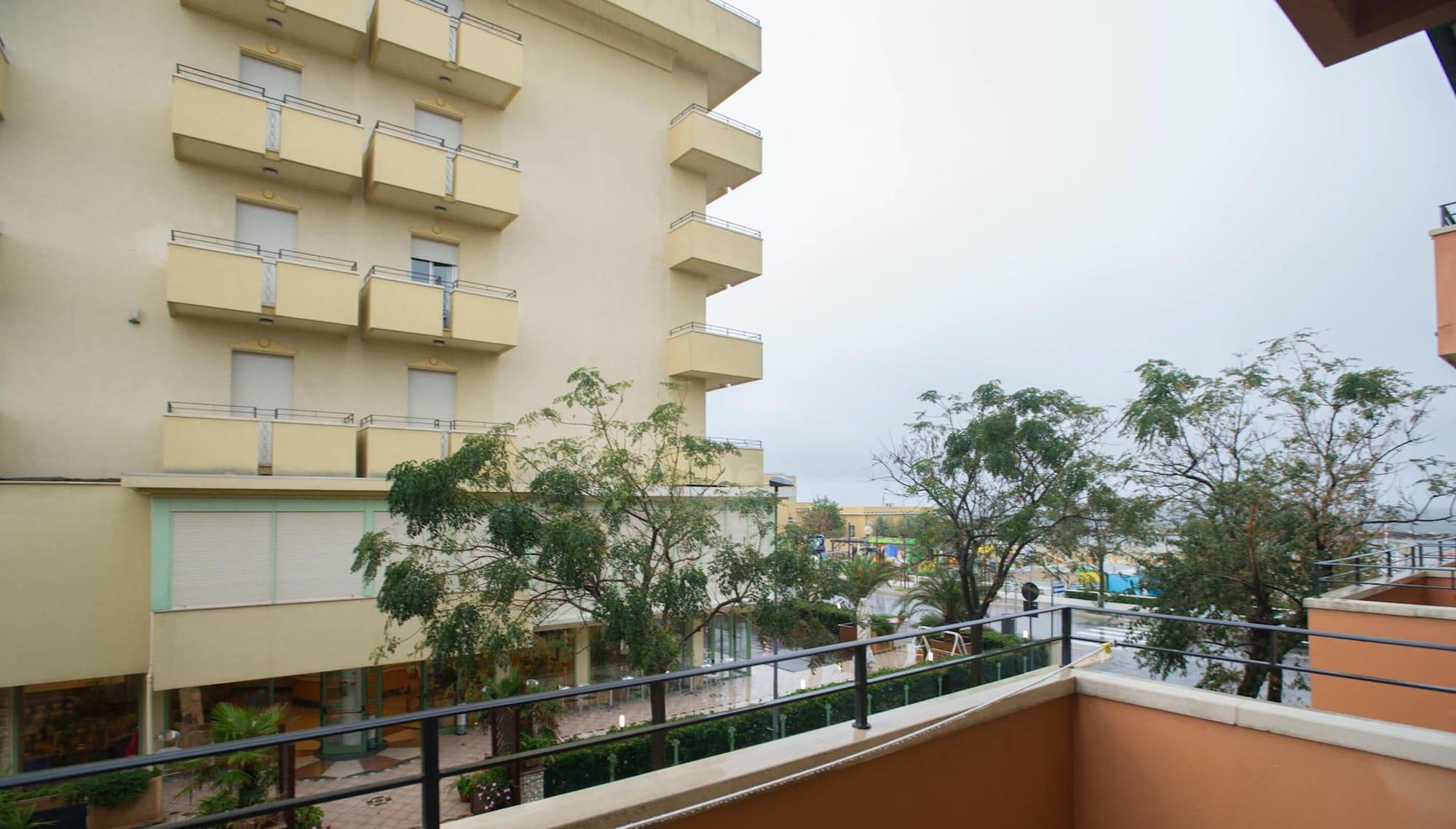 Hotel Palos Rimini Exterior photo