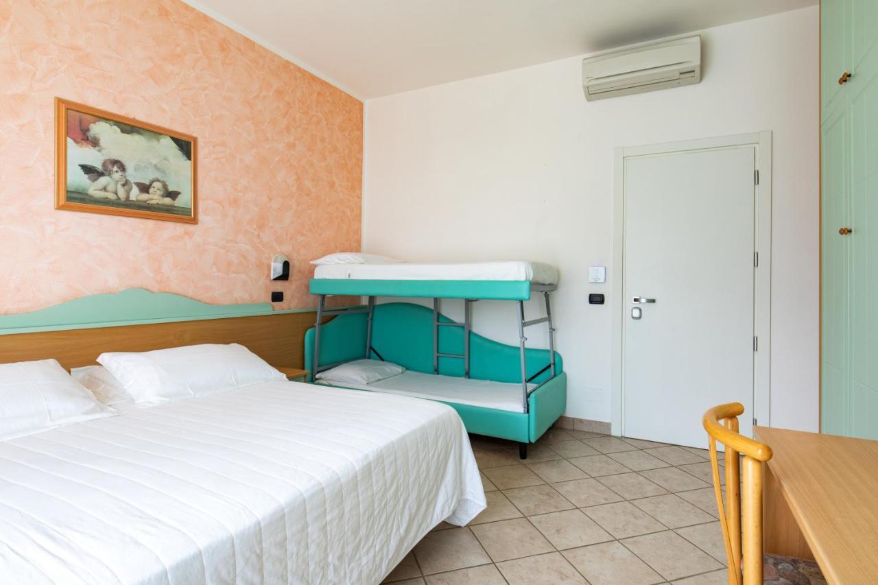 Hotel Palos Rimini Exterior photo