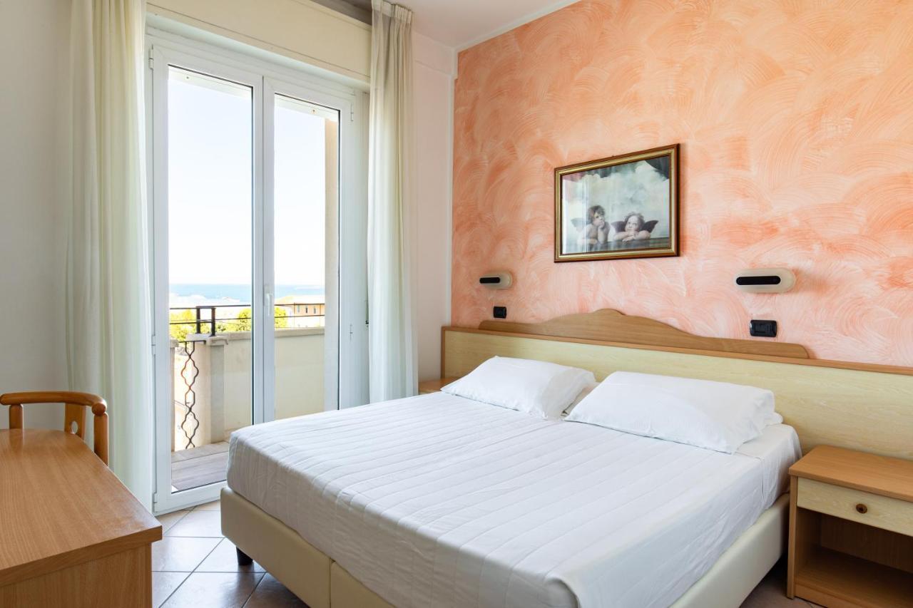 Hotel Palos Rimini Exterior photo
