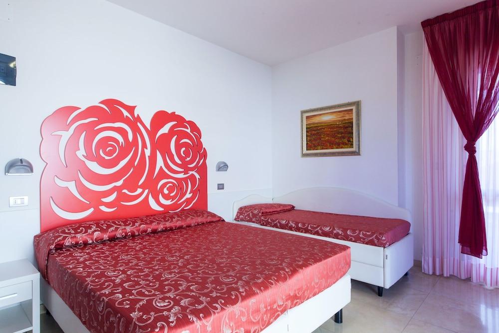 Hotel Palos Rimini Exterior photo